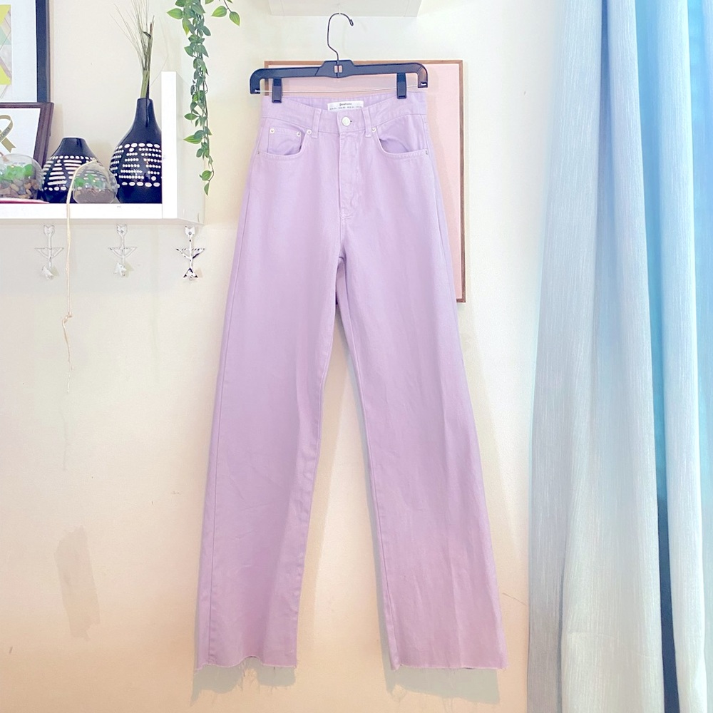 STRADIVARIUS LILAC HIGH RISE MOM JEANS